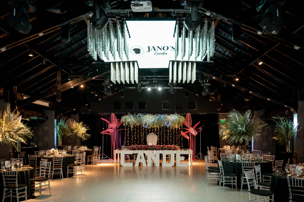 Jano’s Acceso Oeste