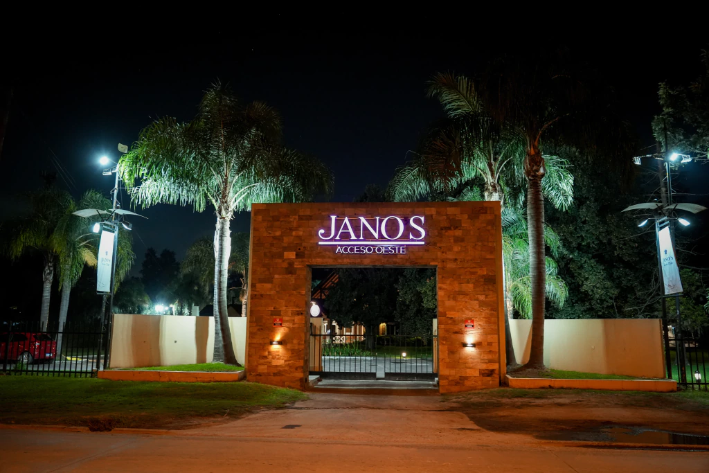 Jano’s Acceso Oeste